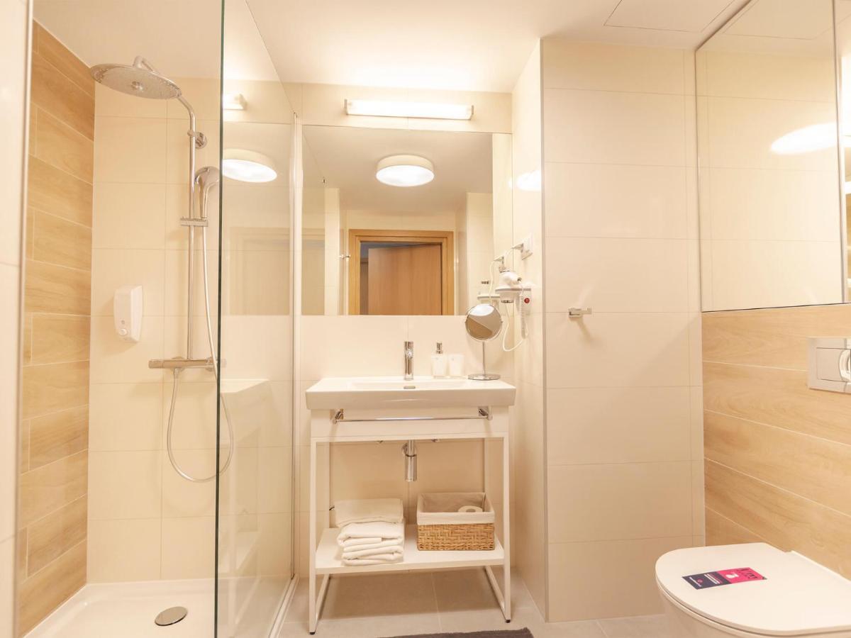 Vacationclub - Seaside Apartament 411 Колобжег Екстер'єр фото